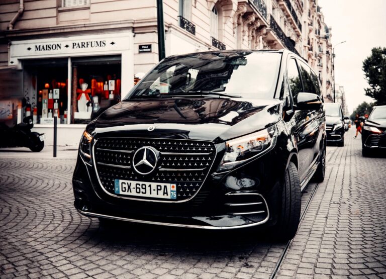 private chauffeur Orly airport transfer Paris luxury van